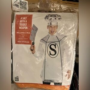A salt with a deadly weapon adult standard costume up to size 42 -new